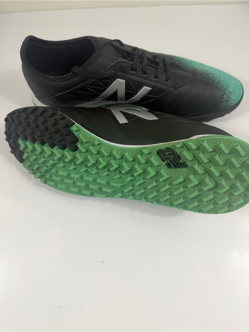 New Balance Furon Turf Soccer Shoes Black/Green Men’s Size 11.5 EU 46.5 - Picture 2 of 7